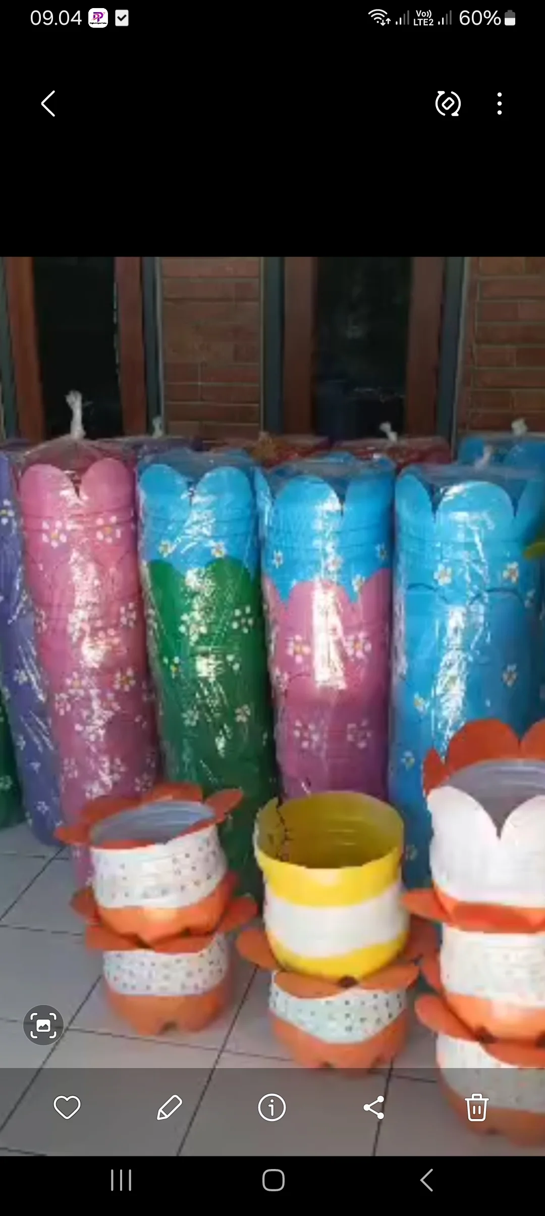 Pot WARNA WARNI