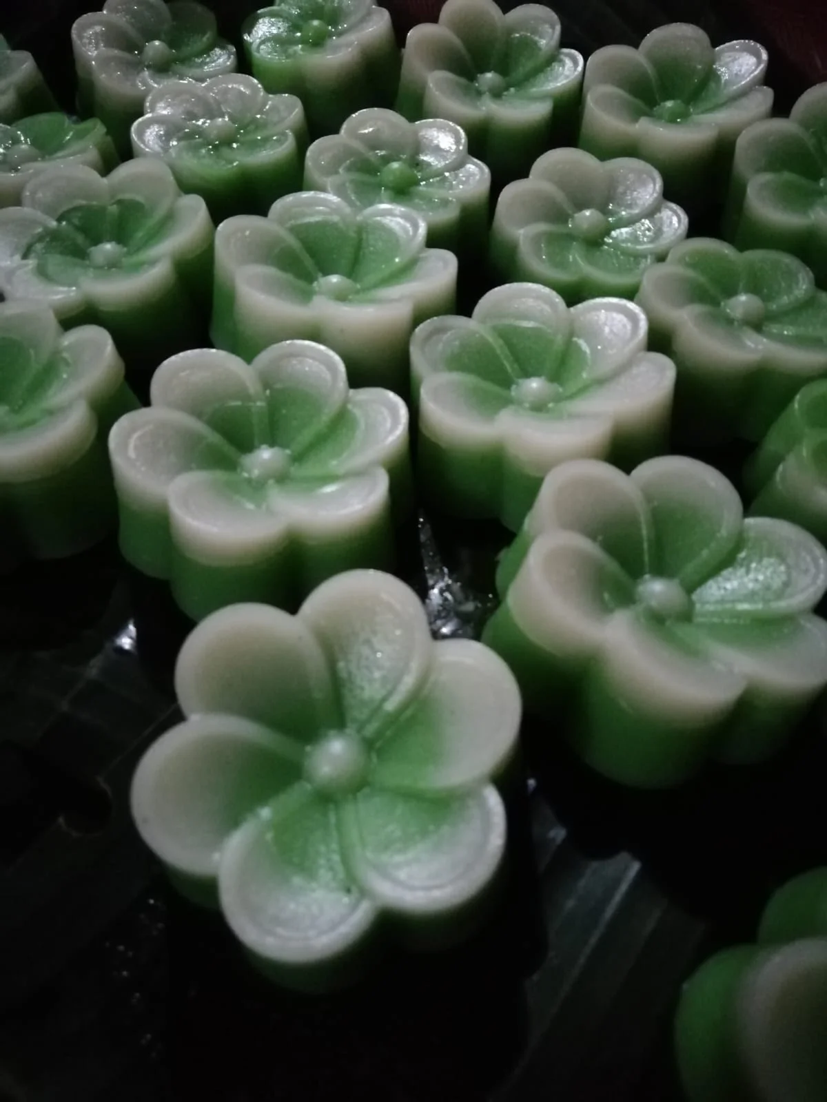 Kue Lapis cetakan bunga Jasmin