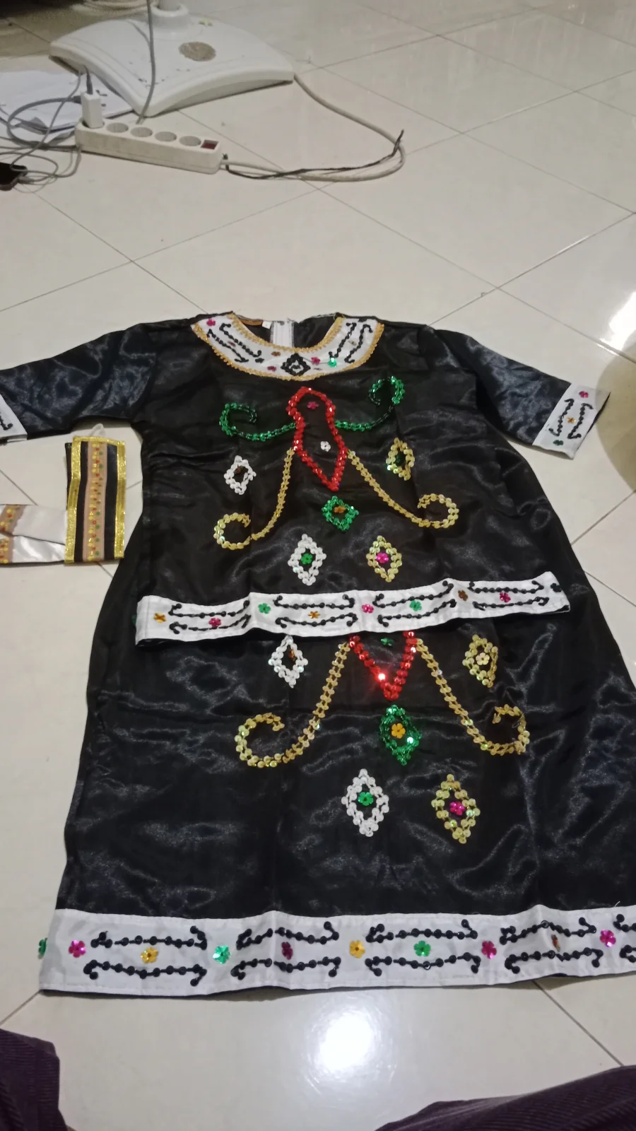 Pakaian adat anak