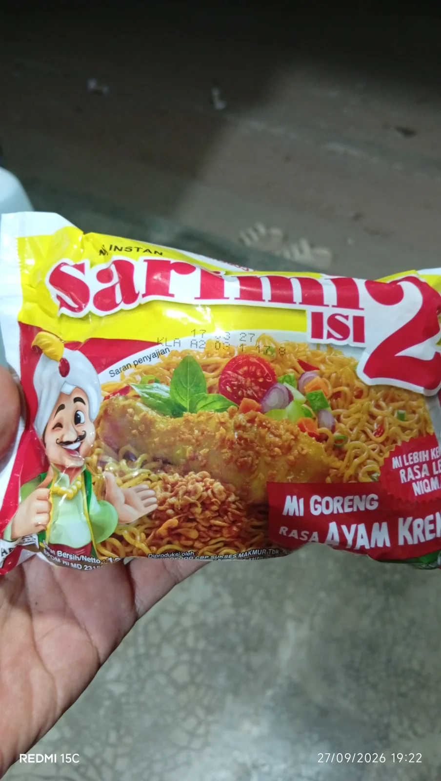 Sarimie goreng ISI DUA ayam kremes