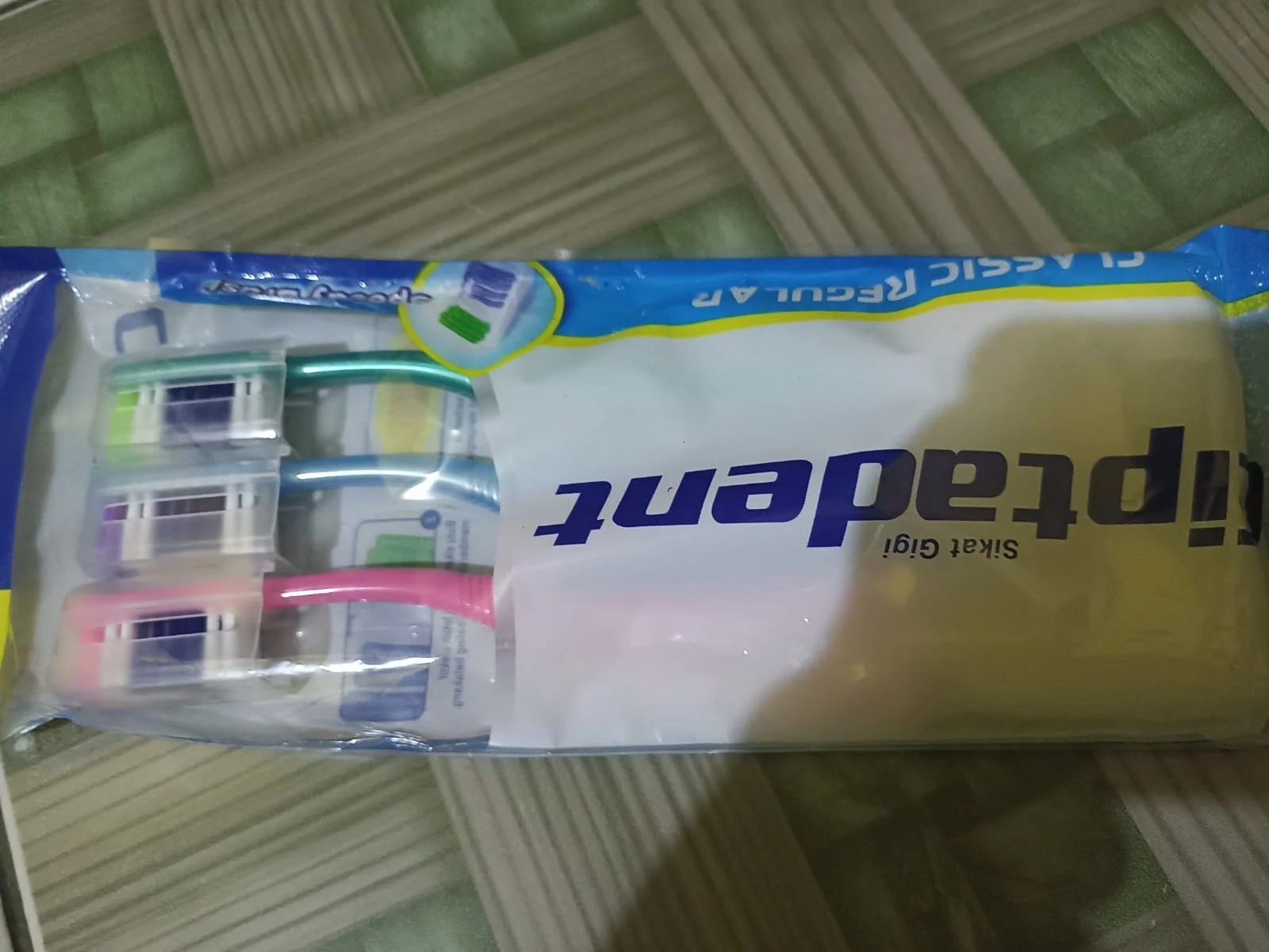 Solat gigi merk pepsodent
