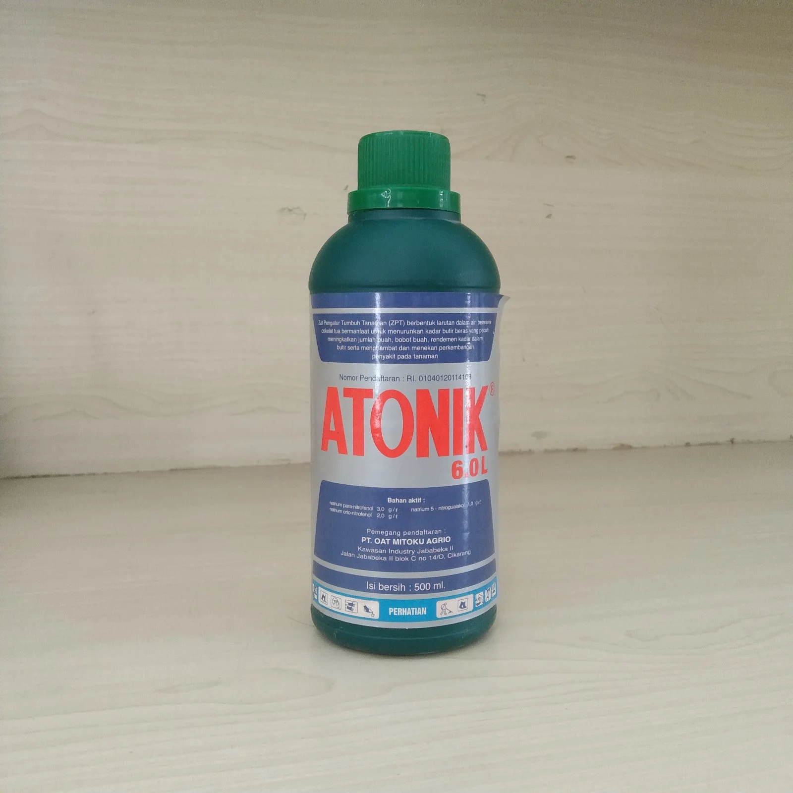 Atonik 6,0L (ba. Natrium para-nitrofenol 3,0 g/l natrium orto-nitrofenol 2,0 g/l natrium 5-nitroguaiakol 1,0 g/l)