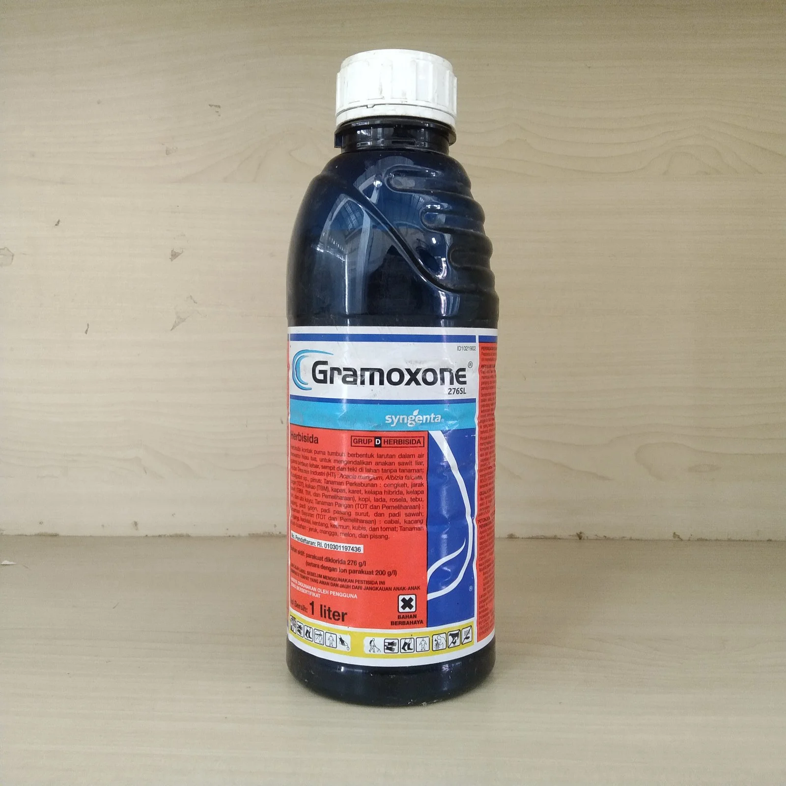 Gramoxone 276SL (ba. Parakuat diklorida 276 g/l setara Dengan ion parakuat 200 g/l) 1L