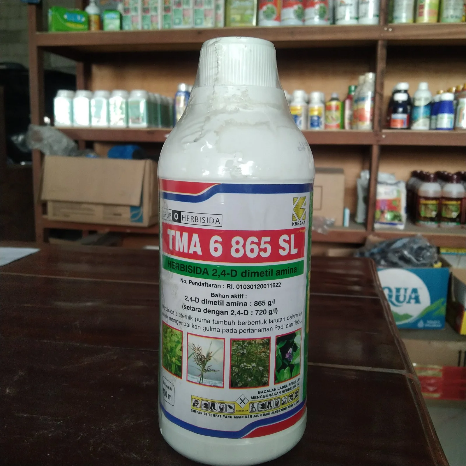 Tma 6 865 SL (ba. 2,4 dimetil Amina: 865 g/l setara dengan 2,4-D: 720 g/l) 400ml