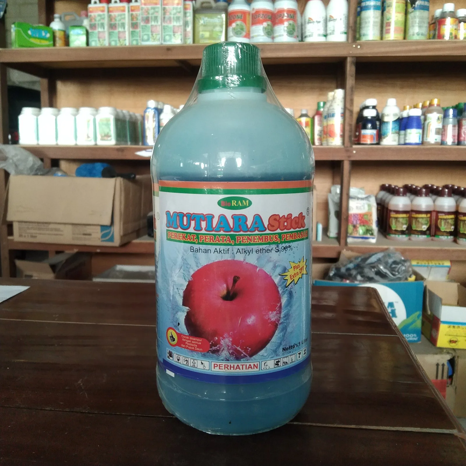 Mutiara stick dilengkapi perekat, perat, penembus, pembasah (ba. Alkyl ether s 90%) 1L