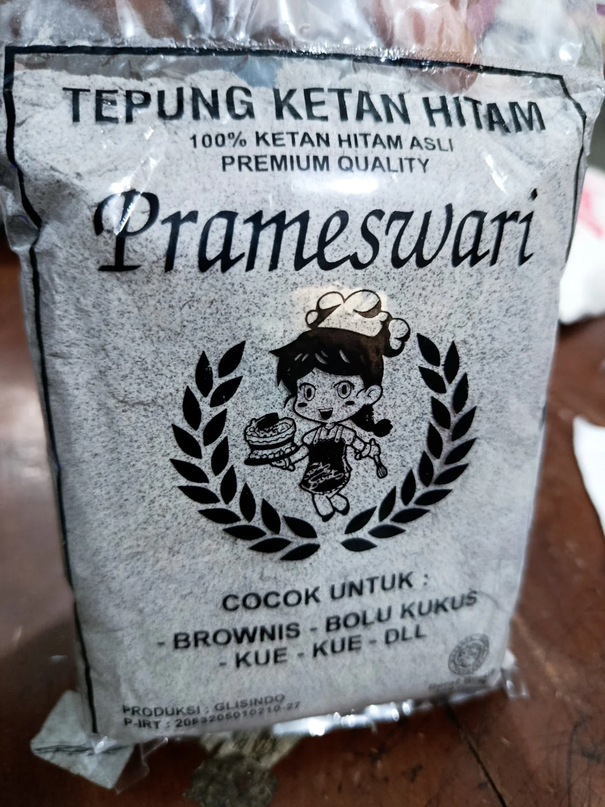 Tepung ketan hitam