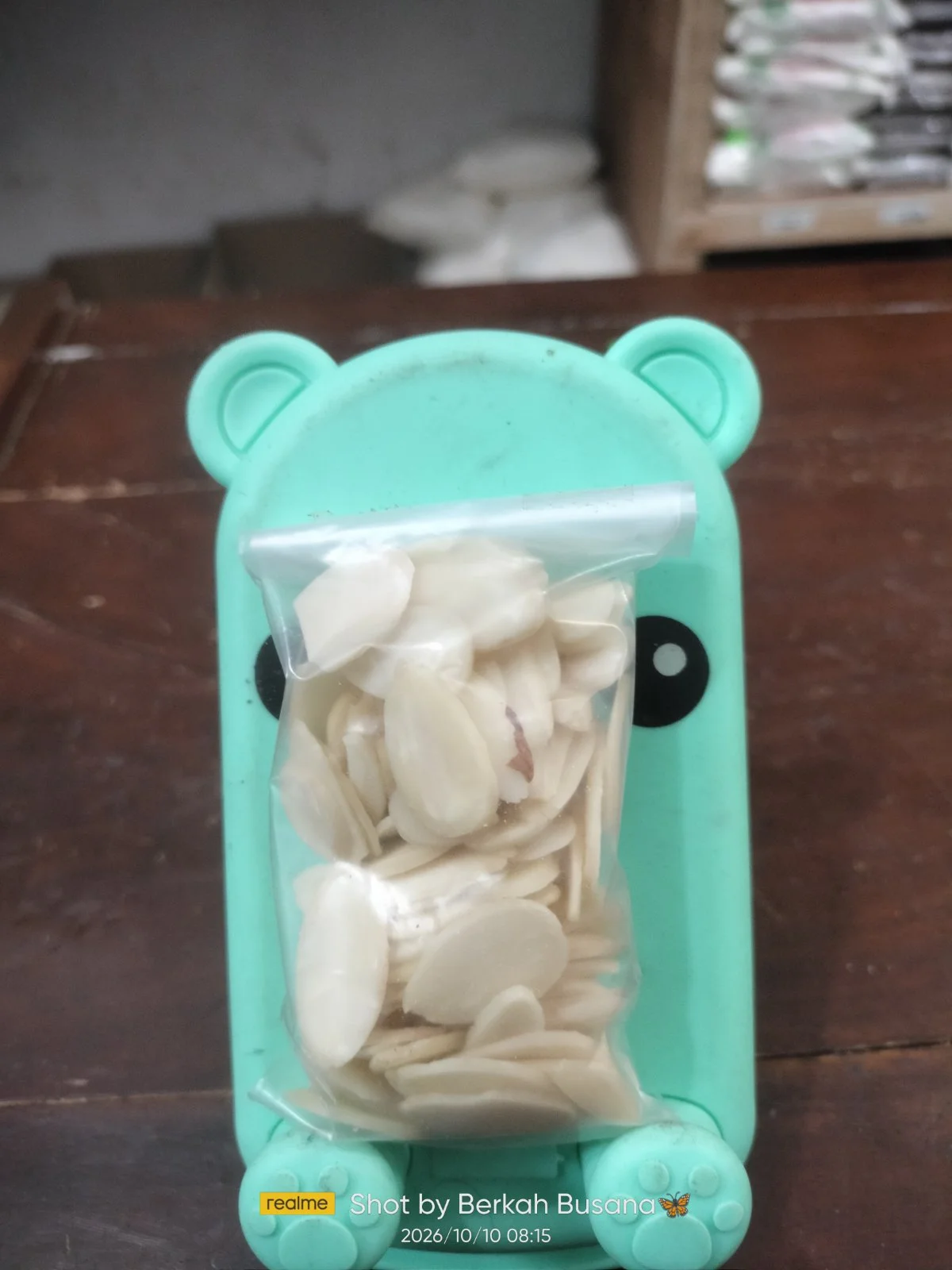 Kacang Almond