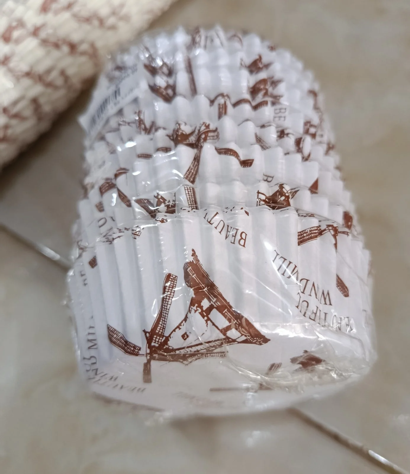 Pet cc bulat besar 100pc