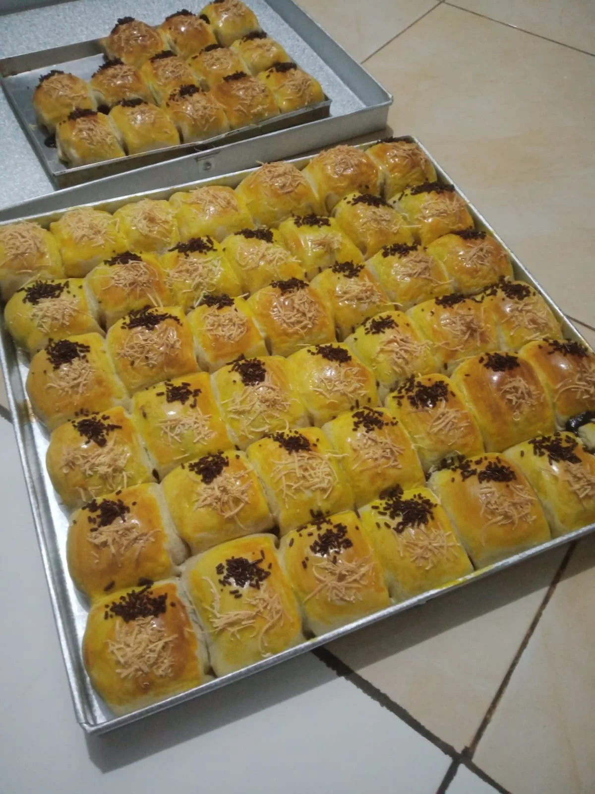 Bolen pisang coklat keju