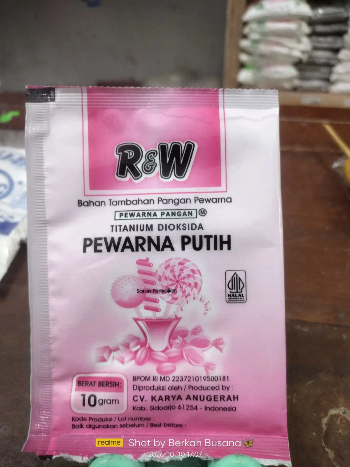 Pewarna putih