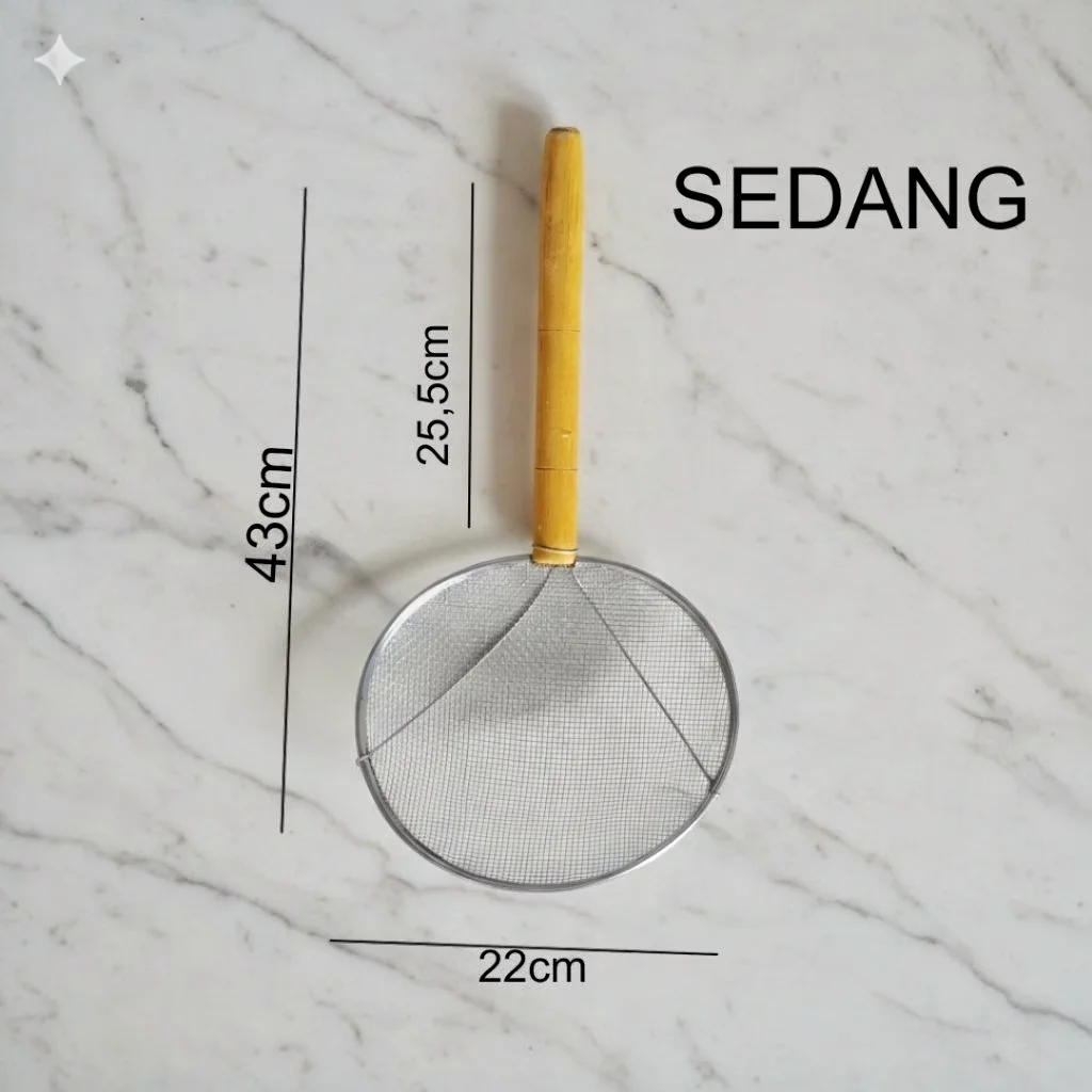 Serokan Saringan Minyak Gorengan 22cm Kawat Rapat Lubang Kecil Gagang Kayu Premium Anti Panas