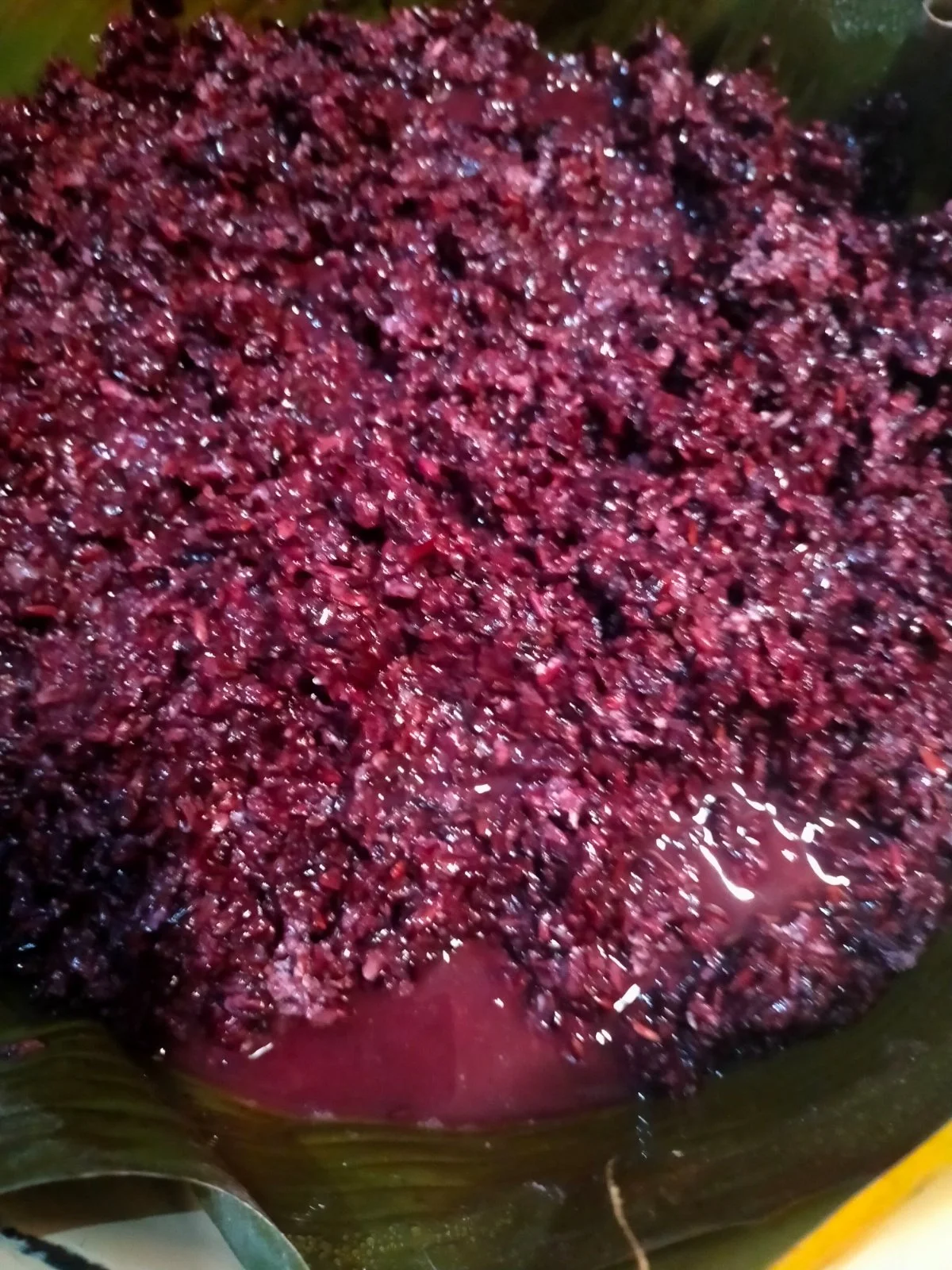 Tapai ketan hitam