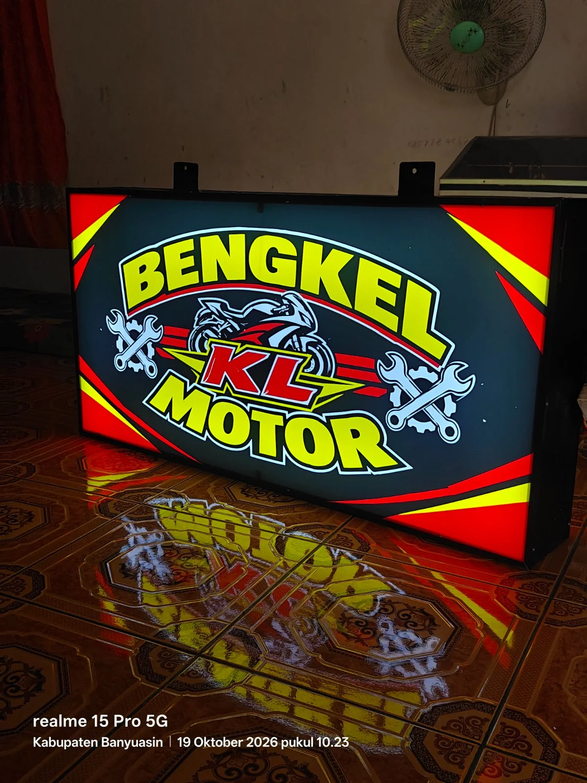 Neonbox