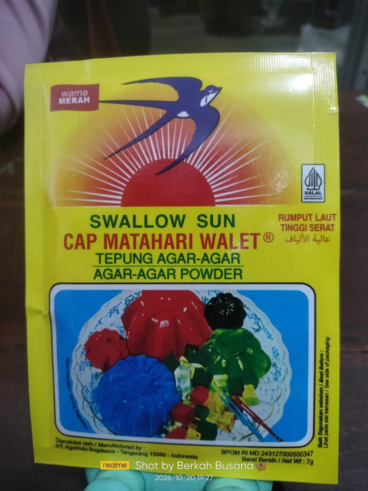 Agar swallow merah