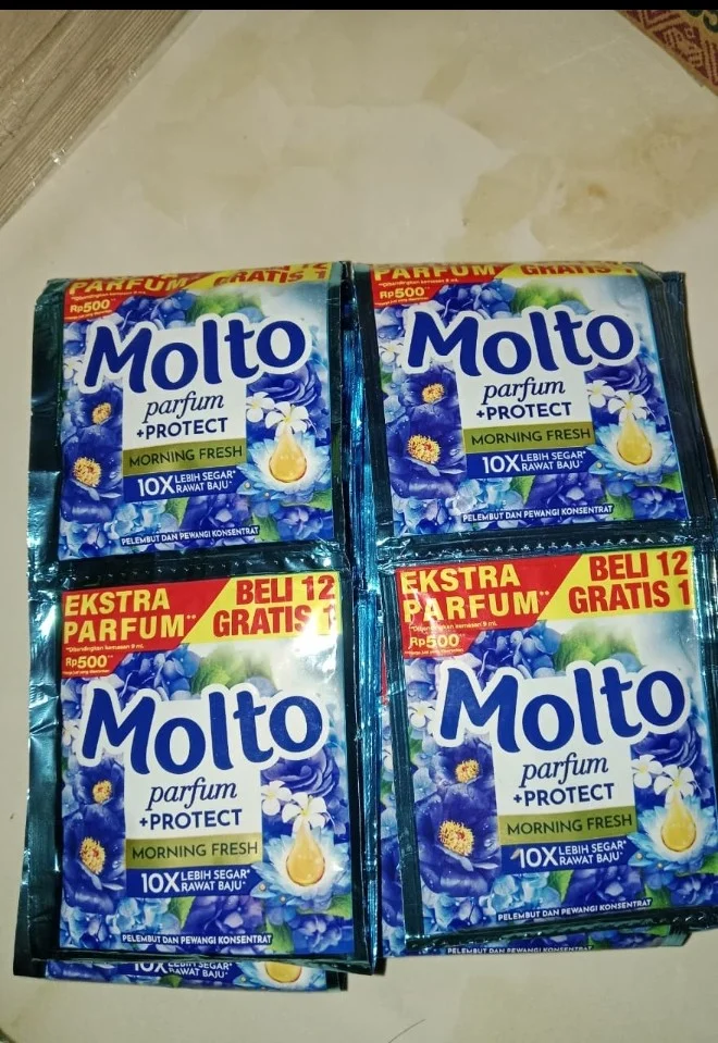 Molto pewangi renteng