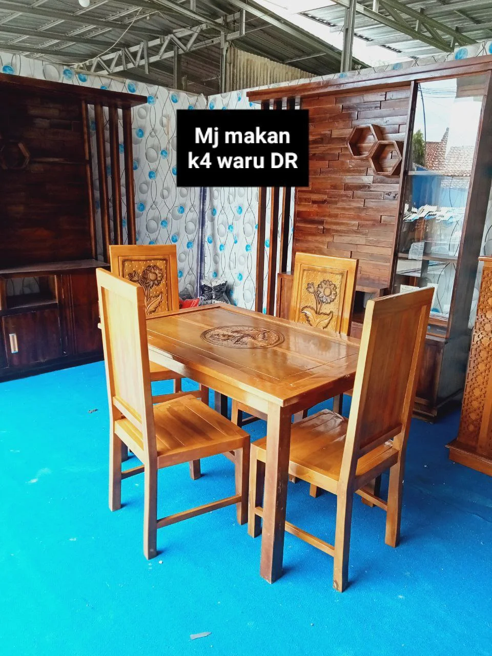 Meja Makan
