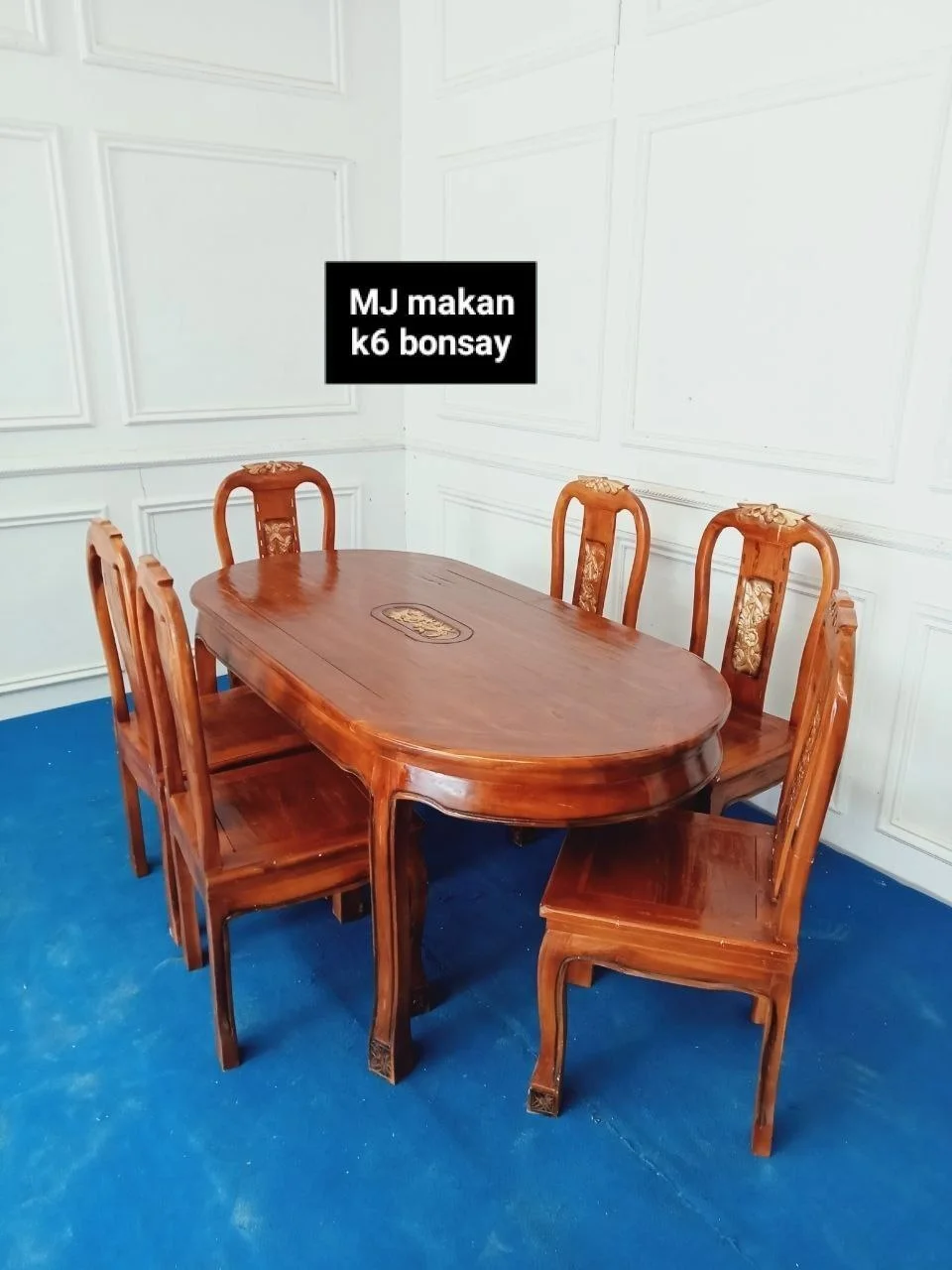 Meja Makan